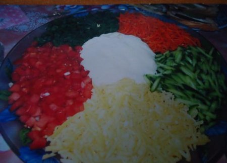 Салат разноцветный