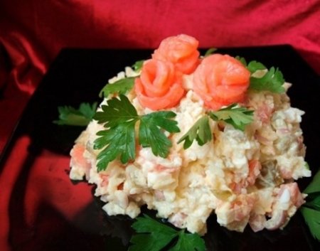 Салат с огурцом и рыбой "Рисовый"