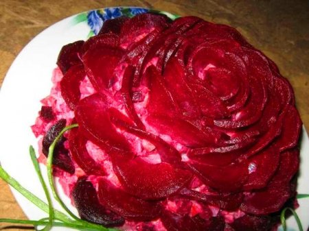 Селедочный салат "Пурпурная роза"