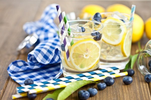 Как приготовить вкусный и полезный домашний лимонад. 5 лучших рецептов в жару 