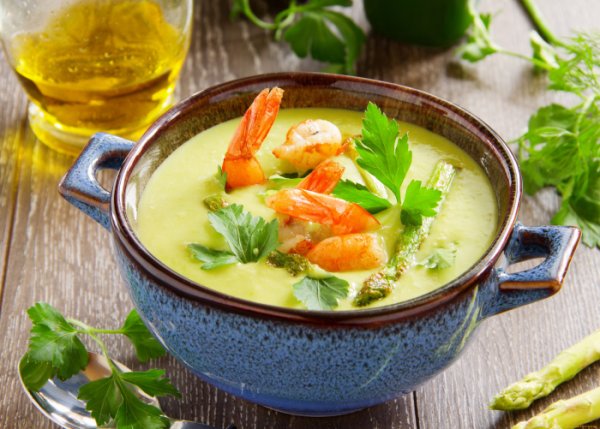 5  рецептов супов-пюре из сезонных овощей, которые оценят дети и мужья