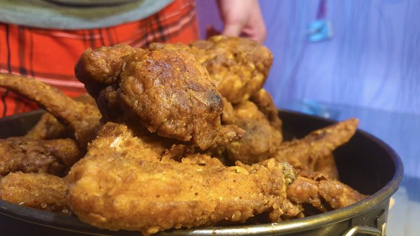 Как приготовить дома острые крылышки, как в ресторане KFC. ( Фоторецепт)