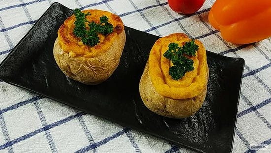 Фаршированный картофель с мясом и грибами под хрустящей корочкой
