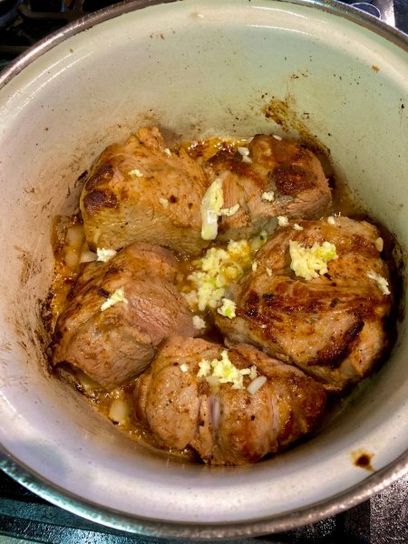 Простые блюда для мужика: рваная свинина, которая готовится сама собой