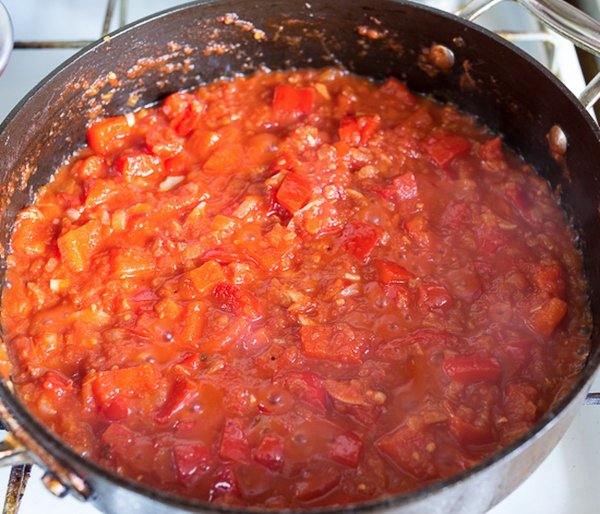 Паста с курицей и томатно-сливочным соусом Паста с курицей и томатно-сливочным соусом