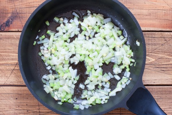 Тушеная говядина с овощами и фасолью Тушеная говядина с овощами и фасолью