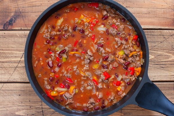 Тушеная говядина с овощами и фасолью Тушеная говядина с овощами и фасолью