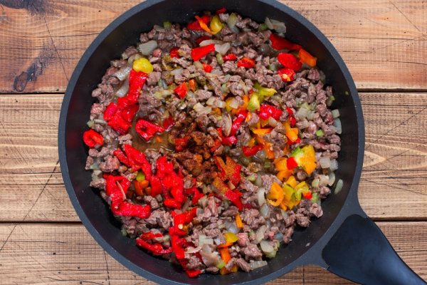 Тушеная говядина с овощами и фасолью Тушеная говядина с овощами и фасолью