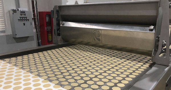 Для чего нужны отверстия в крекерах Для чего нужны отверстия в крекерах