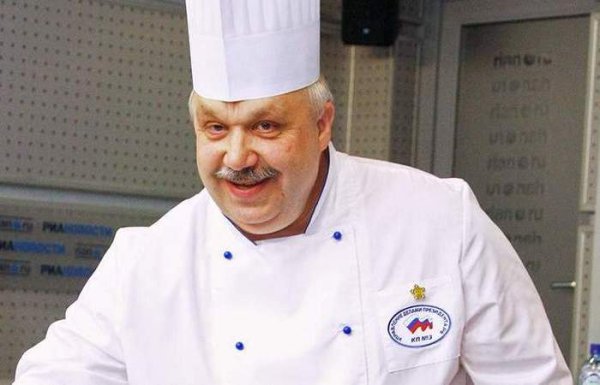 «От каши до ухи: какие блюда и напитки входят в рацион президента Владимира Путина» «От каши до ухи: какие блюда и напитки входят в рацион президента Владимира Путина»